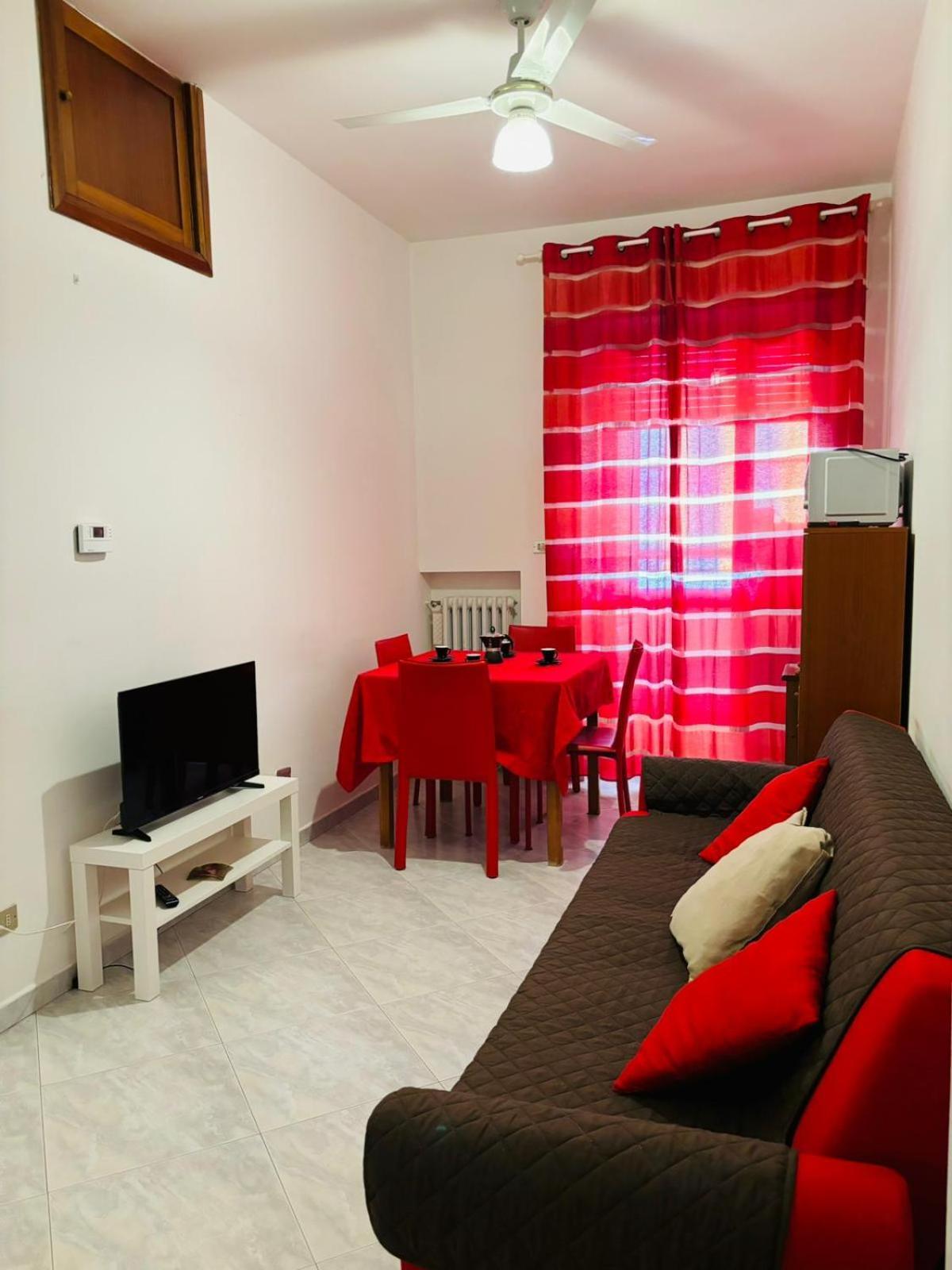Matthias Central Rooms And Accomodation Bari Bagian luar foto