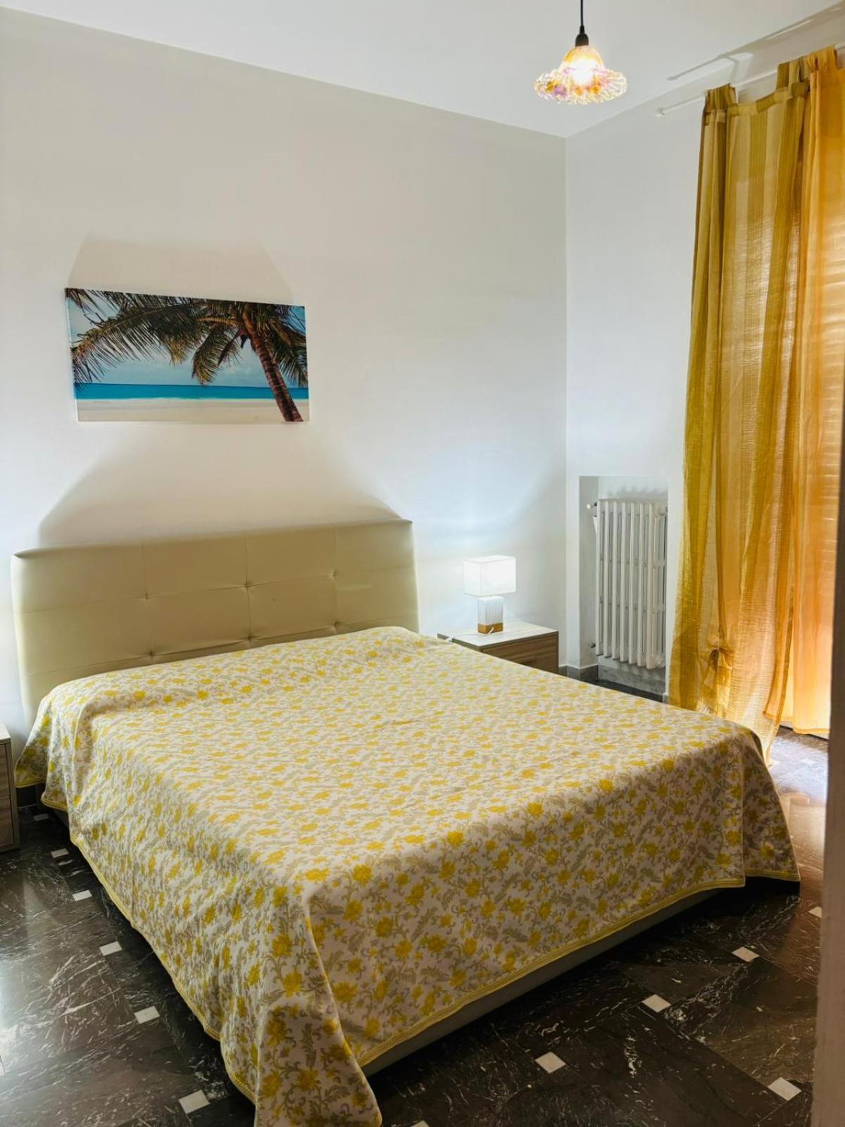 Matthias Central Rooms And Accomodation Bari Bagian luar foto