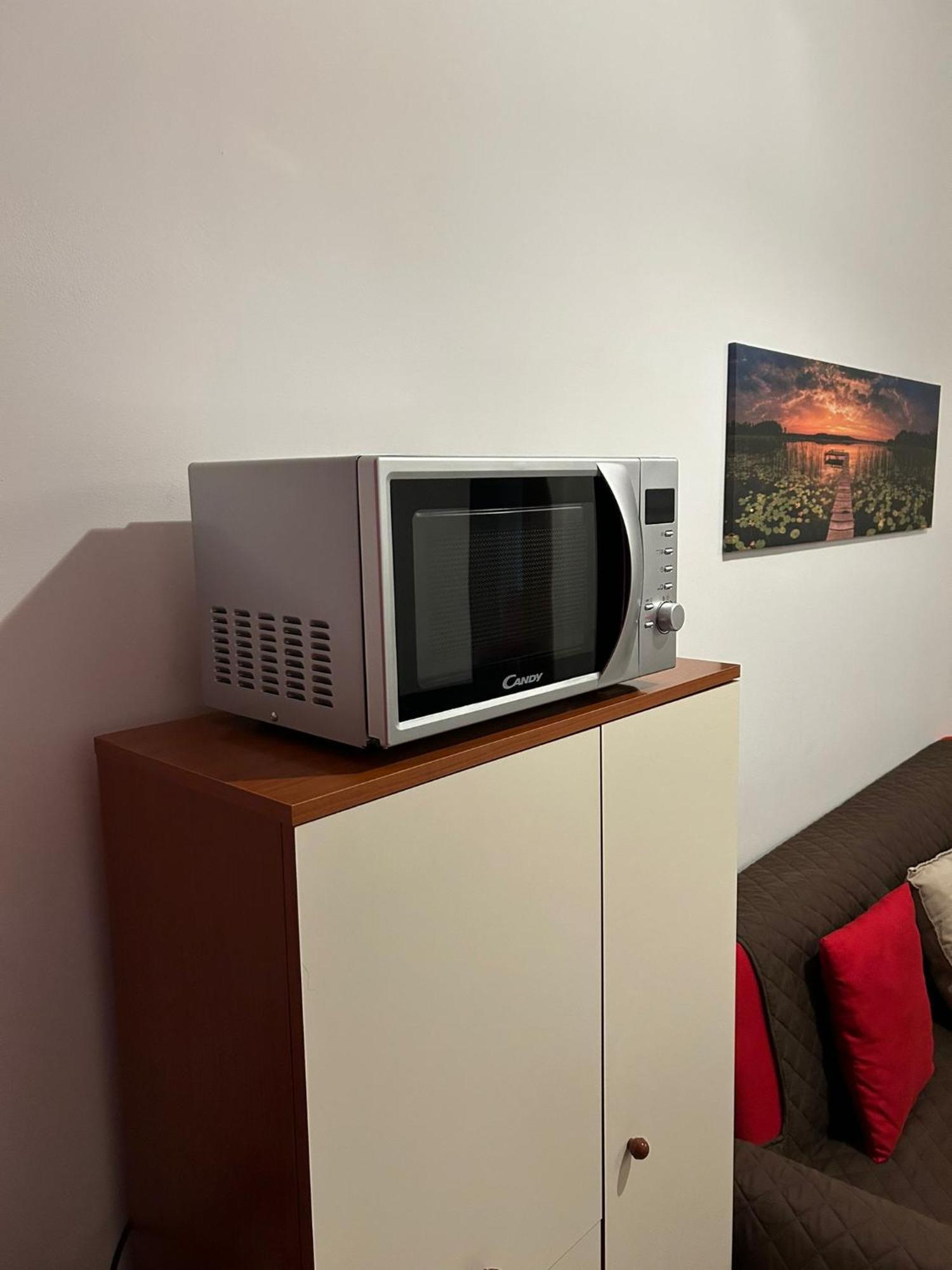Matthias Central Rooms And Accomodation Bari Bagian luar foto