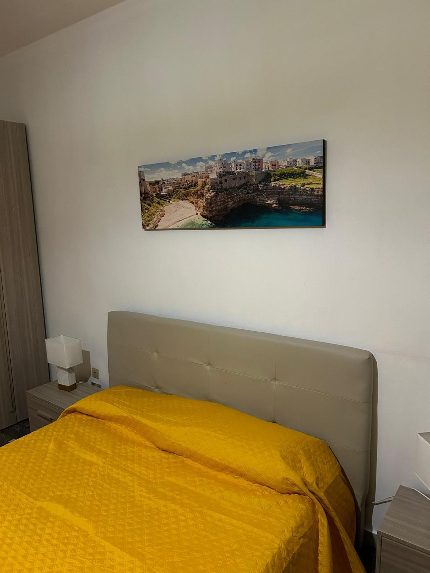 Matthias Central Rooms And Accomodation Bari Bagian luar foto